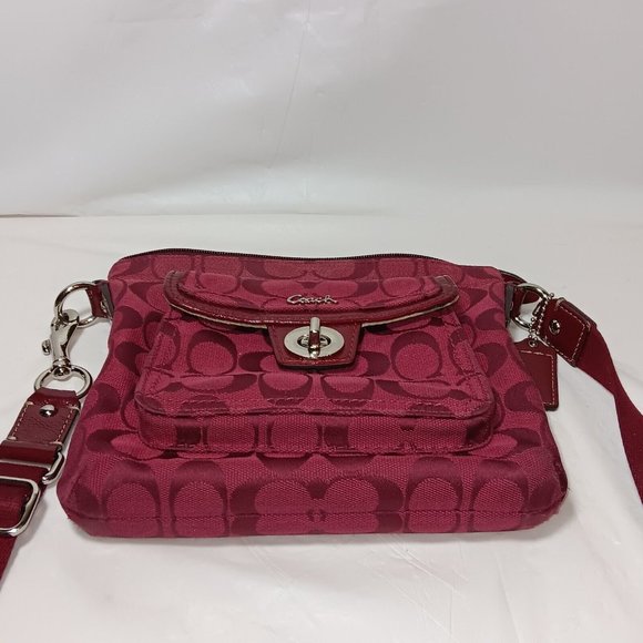 Coach F45026 Signature Canvas Pocket Swing Pack Crimson - Picture 7 of 11